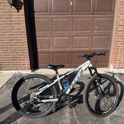 Huffy  26 inch bike.