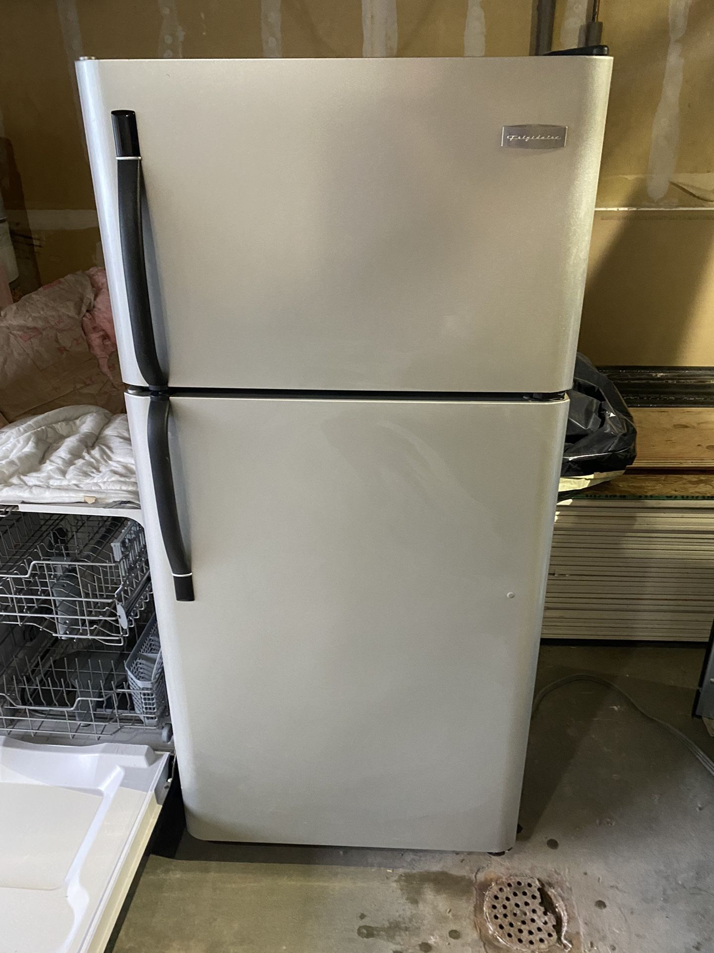 Small(er) Refrigerator / Freezer 
