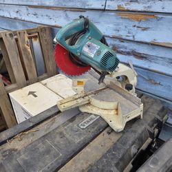 10in MAKITA compound Miter Saw