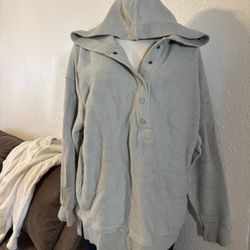 AE small sweater oversized 