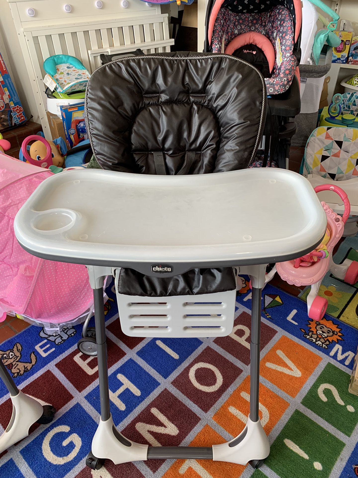 Chicco High Chair $30 Firm!! ✅Pick Up Up ✅👇🏻👀description 👇🏻