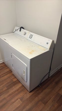 Whirlpool washer and dryer set