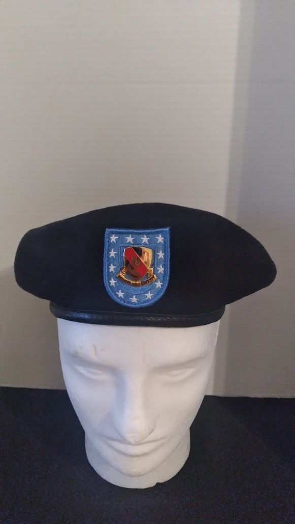 Vintage 4th Support Battalion Motto Strength Thru Support Beret Black US Army Crest DUI