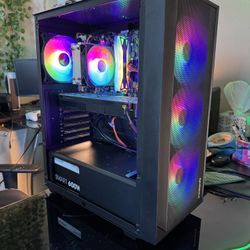 GAMING PC  *PERFECT CHRISTMAS PRESENT!*
