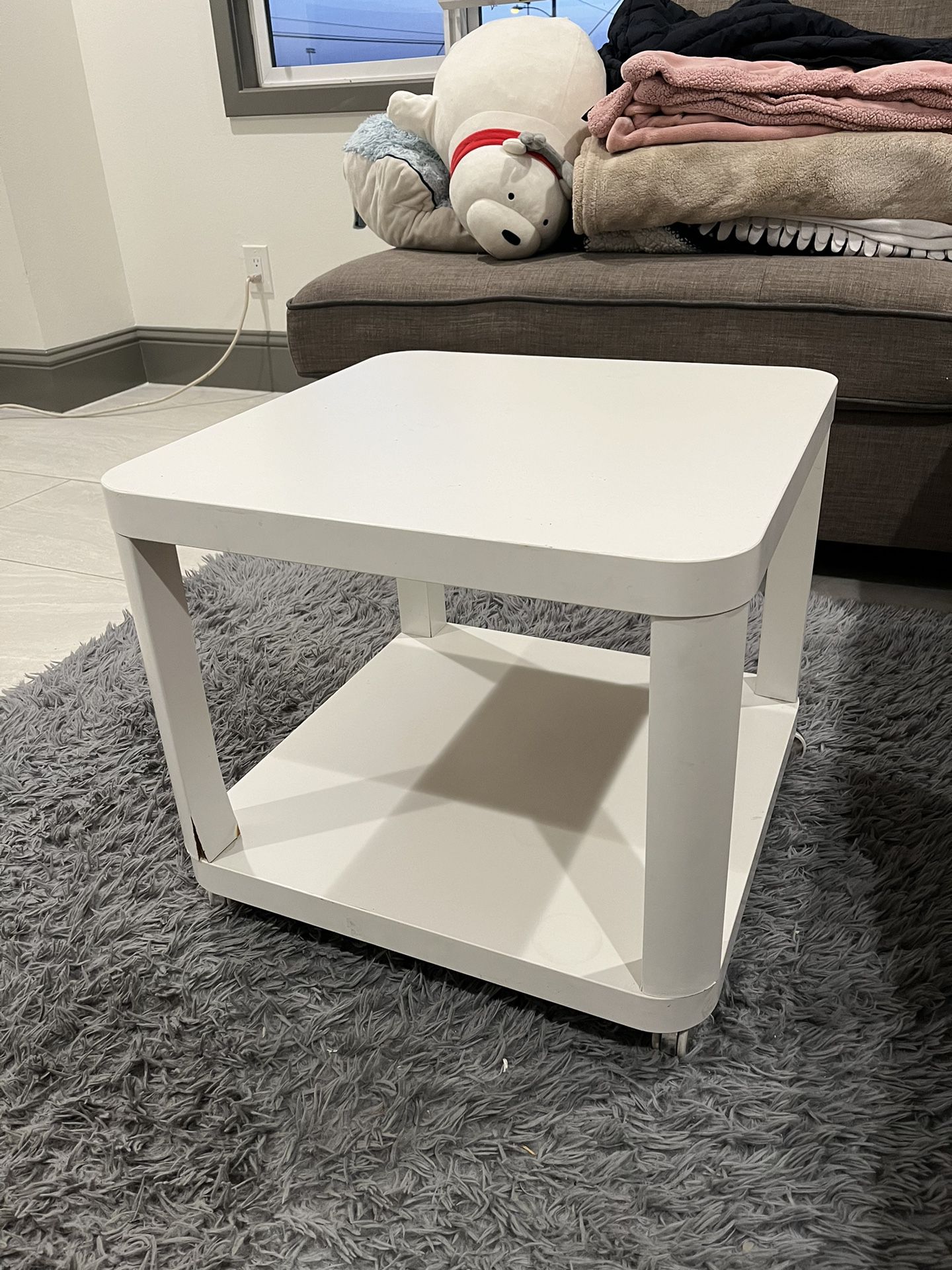 White ikea coffee table