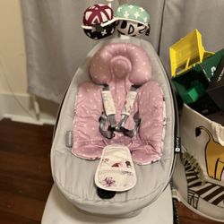 4moms Mamaroo Brand New With Infant Insert