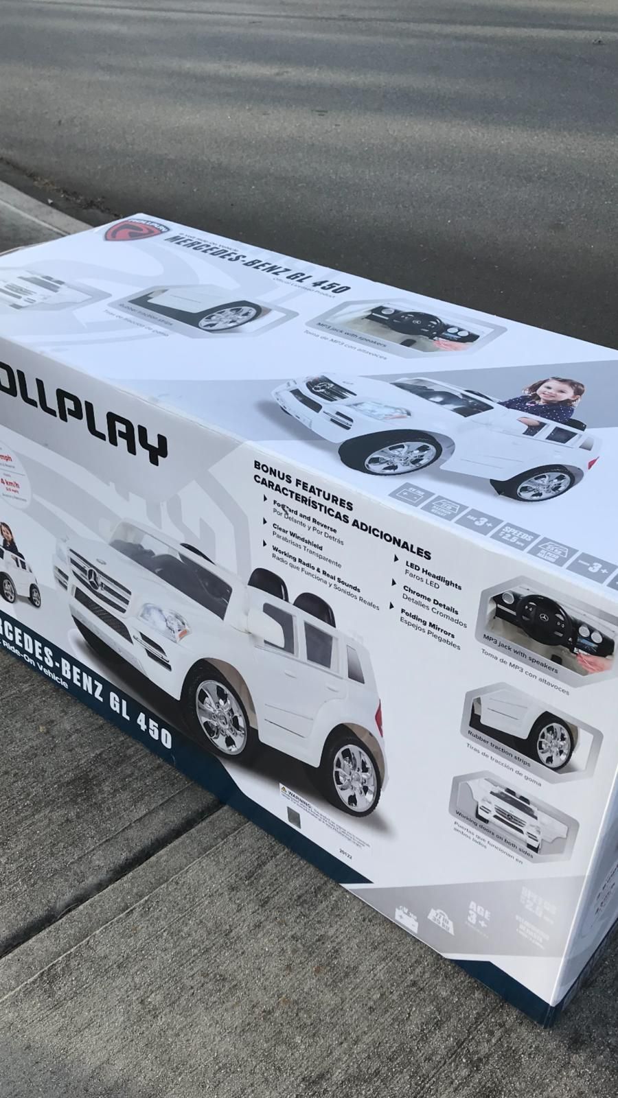 BRAND NEW KIDS MERCEDES BENZ POWER WHEELS π