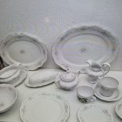 Beautiful Vintage Johann Haviland Bavaria Fina China Set