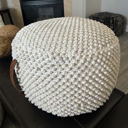 Pouf Ottoman 