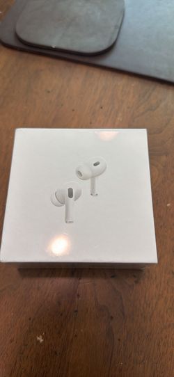 AirPod Generation 2 USB-C Active Noise Cancellation