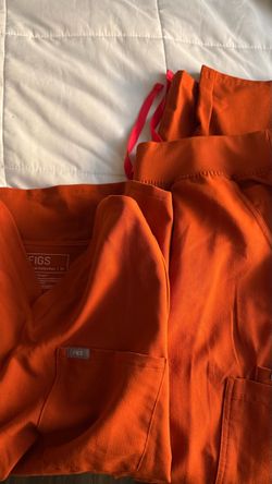 FIGS SCRUBS- COLOR DIRTY CHAI