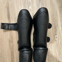 Superare One Series Muay Thai Shinguards
