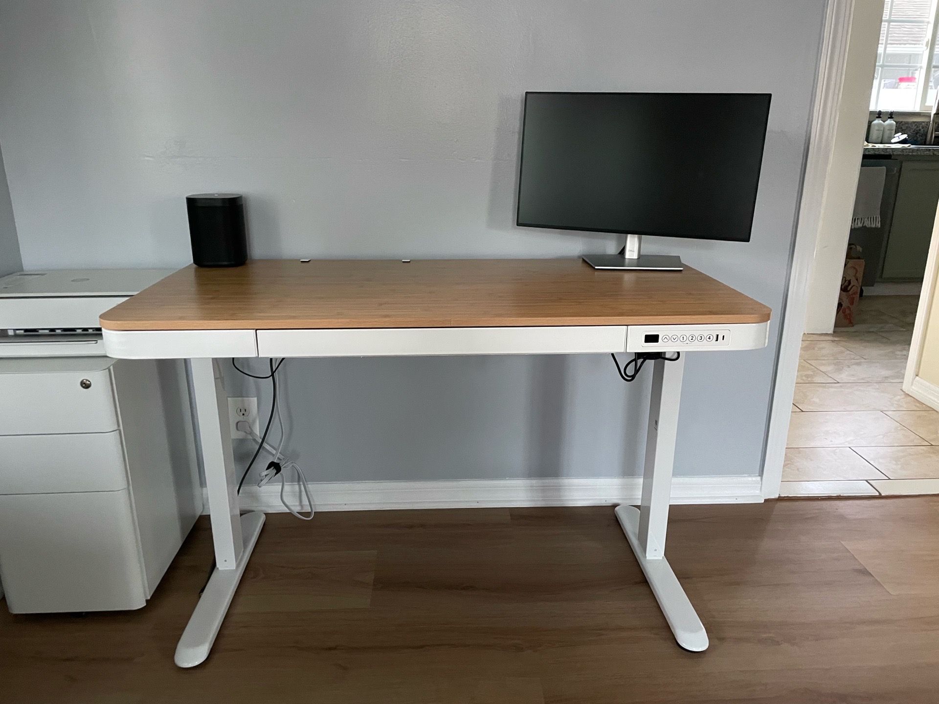Standing desk