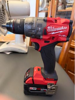 Milwaukee Hammer Drill & Battery
