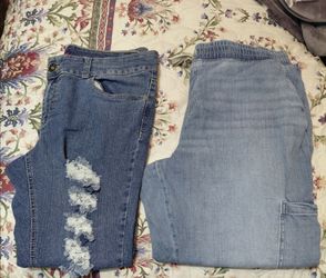 Women's capri & Jeans $5 each