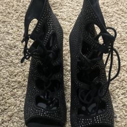 Gently used High Heels Size 8