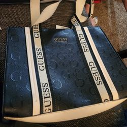 Guess Tote