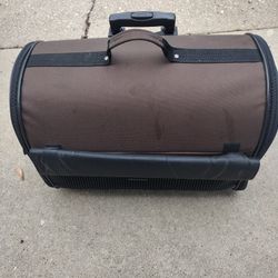 Small Pet Transporter With Wheels 