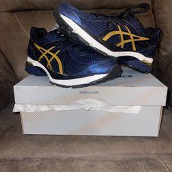 ASICS 