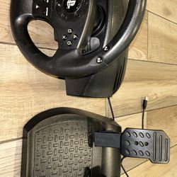 PS4/PS3 steering wheel and pedals 