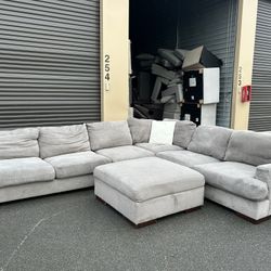 Sectional Couch 