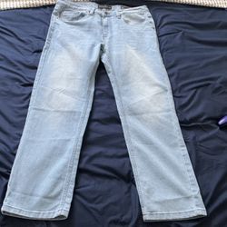 Loose-fit jeans