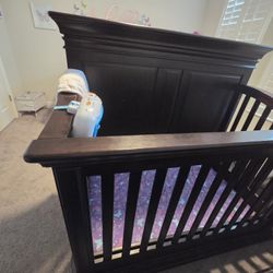 4 In 1 Convertible Crib