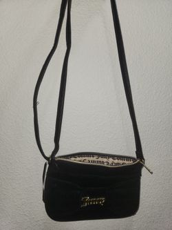 Black and gold juicy contour purse