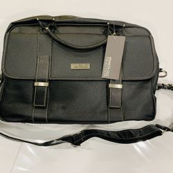 Kenneth Cole Reaction Black Messenger Bag