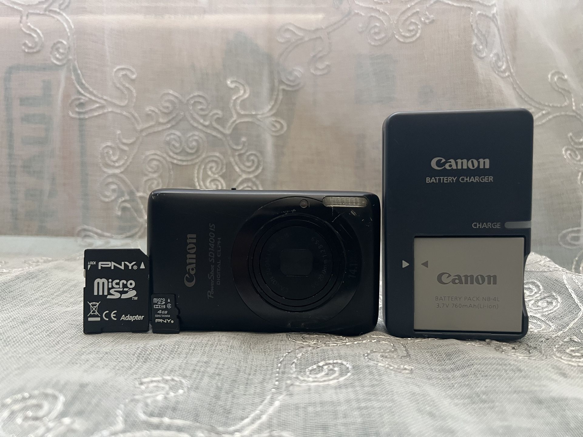 Canon PowerShot ELPH SD1400 IS 14.1MP Digital Camera