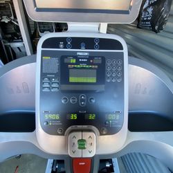 Precor Treadmill 946i