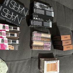 Lots Makeup 