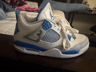 Jordan 4 Military Blue