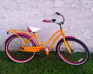 Women's classic Schwinn 24" Beach Cruiser bike bicicleta