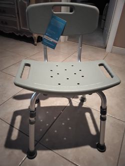 SHOWER - BATHTUB CHAIR