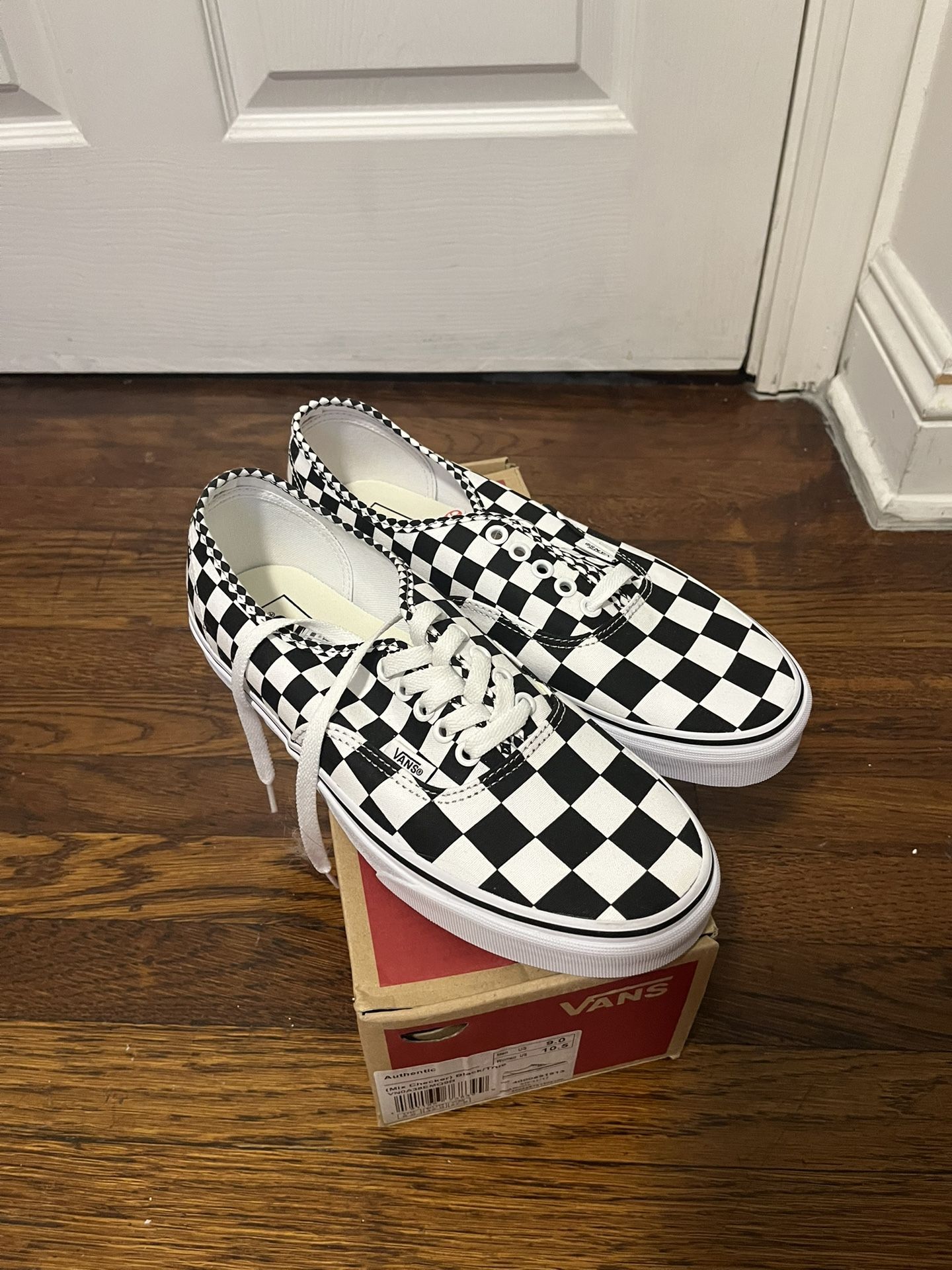 Vans Authentic Checkered Size 9