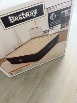 Inflatable bed