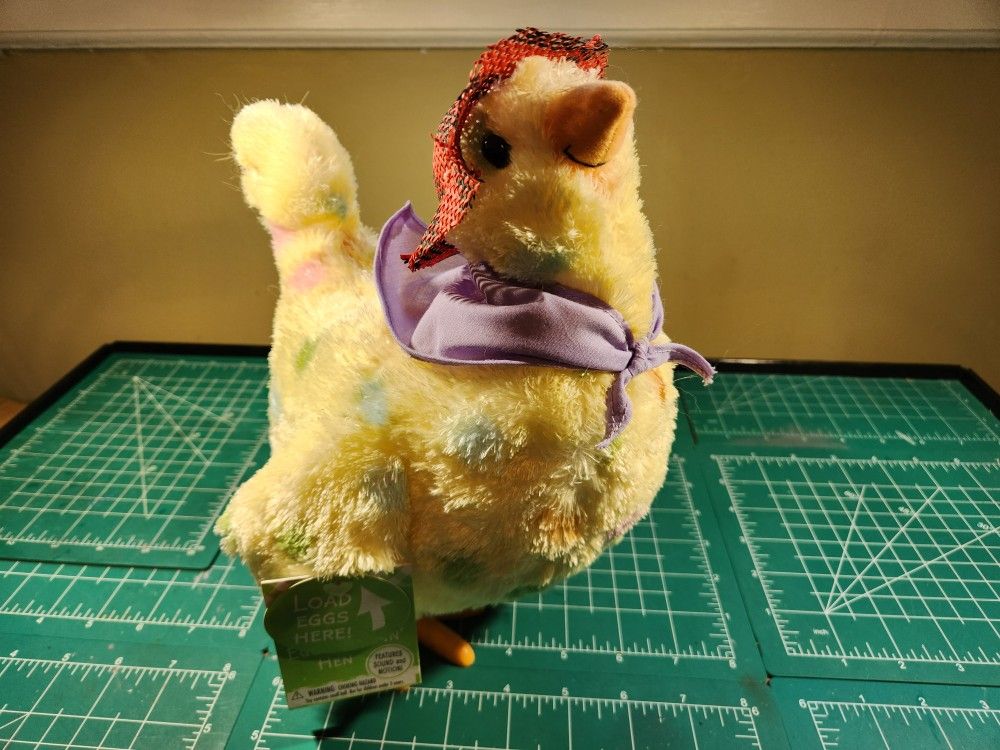 Vintage Hallmark Squawkin Egg Laying Hen Collectible
