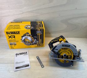 Dewalt 20v XR 7-1/4” Circular Saw (Tool Only) Model DCS590