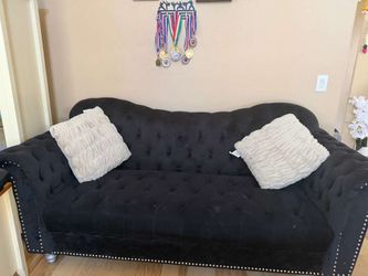 Black Velvet Tufted Chesterfield Sofa with Nailhead Trim