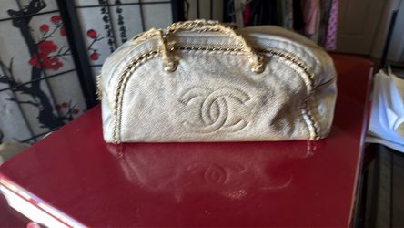 Chanel purse with Gold And authentic Chanel purse