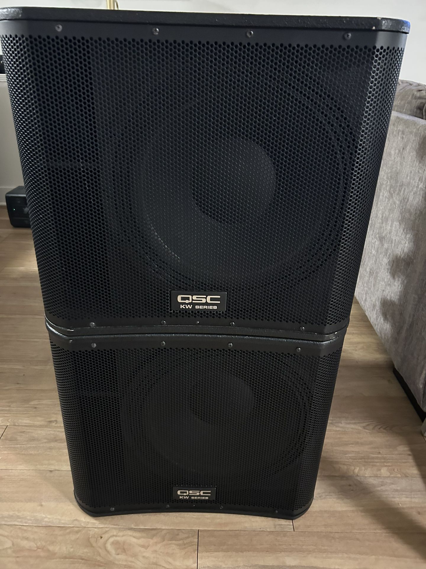 Qsc Kw 181 pair With Bags