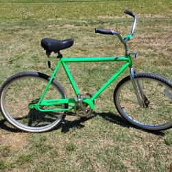 Vintage Jamis Boss Cruiser Large 21.5" Frame 26" Wheels Great Color