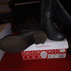 Ladies Gray Boots