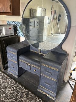 Antique Bedroom Furniture