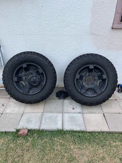 Toyata tacoma tires