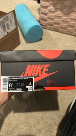 Air Jordan 1 Retro Low OG Chicago