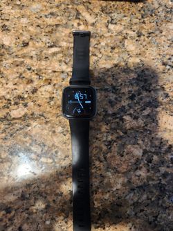 Fitbit Versa 2