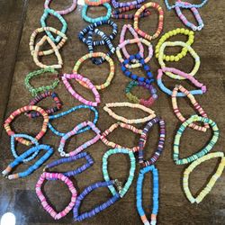  HAND MAKE BRACELETS