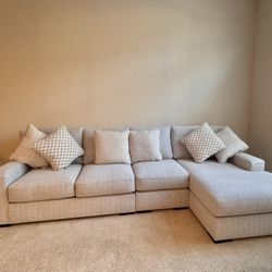 3-piece Sectional couch With chaise